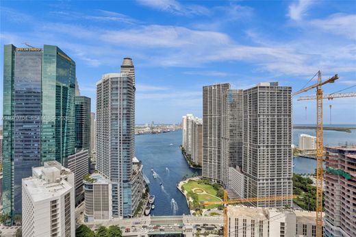 Complexes résidentiels à Miami, Comté de Miami-Dade