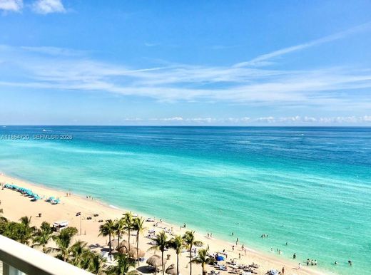 Residential complexes in Sunny Isles Beach, Miami-Dade