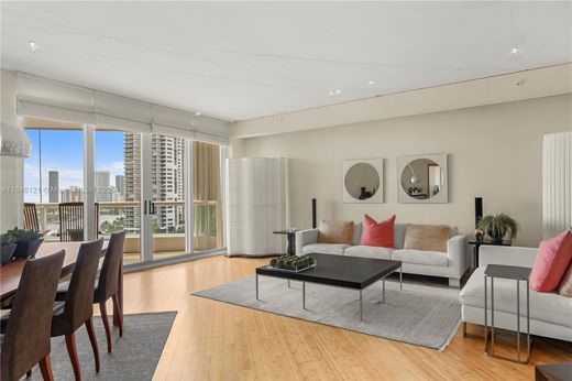 Residential complexes in Aventura, Miami-Dade