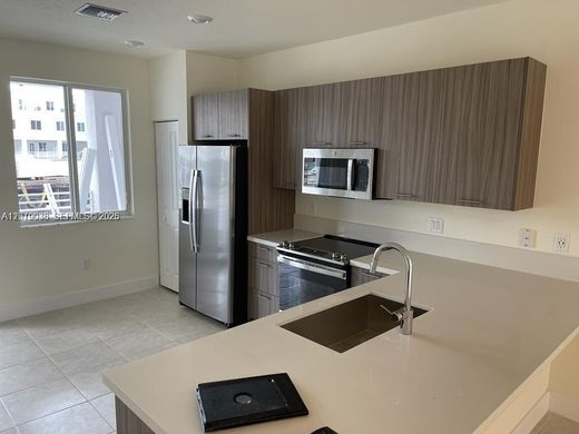 Residential complexes in Doral, Miami-Dade