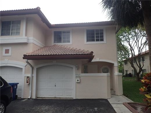 Casa di città a Coral Springs, Broward County