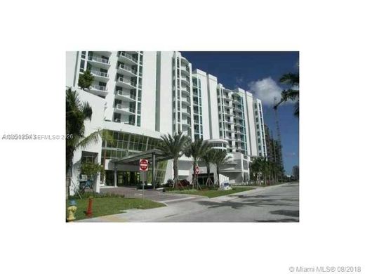 Residential complexes in Aventura, Miami-Dade