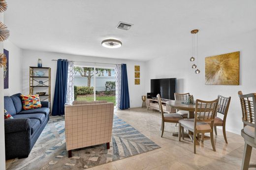 Townhouse in Boca Raton, Palm Beach