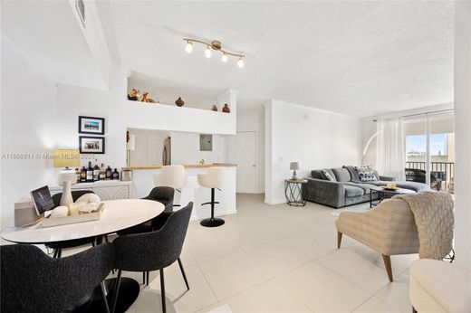 مجمع شقق ﻓﻲ Sunny Isles Beach, Miami-Dade County