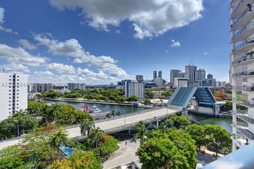 Residential complexes in Miami, Miami-Dade