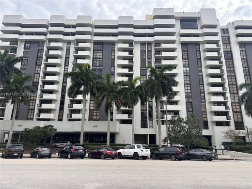 Komplex apartman Coral Gables, Miami-Dade County