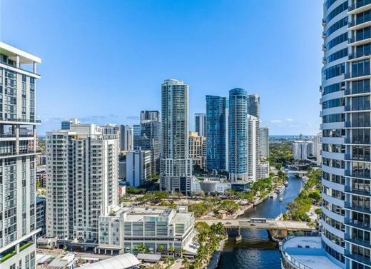 Residential complexes in Fort Lauderdale, Broward County