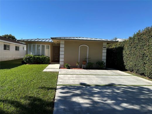 Villa in Miami Springs, Miami-Dade