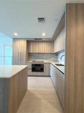 Complesso residenziale a Miami, Miami-Dade County