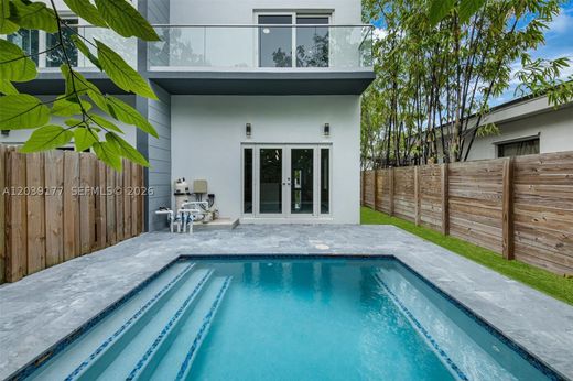 Complexes résidentiels à Miami, Comté de Miami-Dade