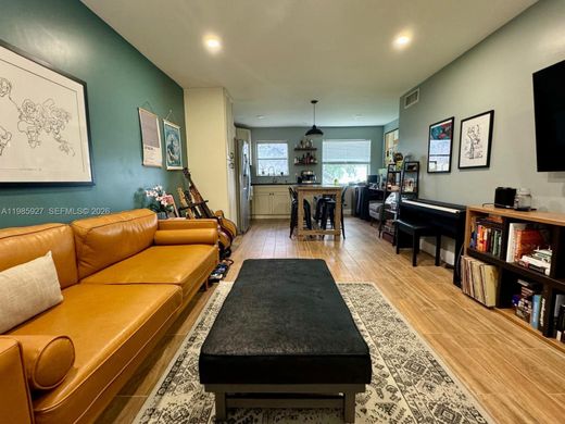 Komplex apartman Hollywood, Broward County