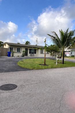 Villa in Pompano Beach, Broward County