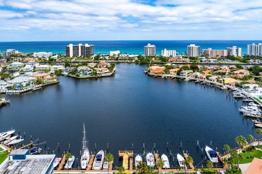 Residential complexes in Delray Beach, Palm Beach
