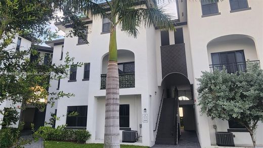 Жилой комплекс, Майами, Miami-Dade County