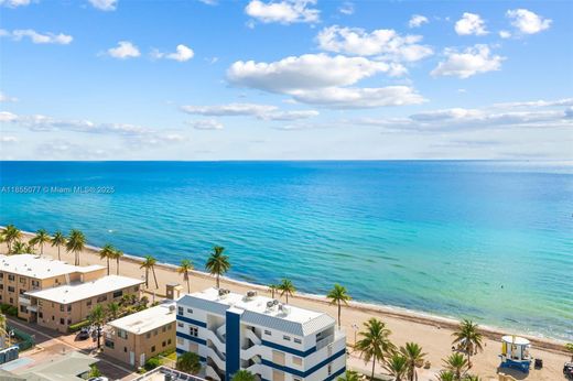 Residential complexes in Hollywood, Broward County