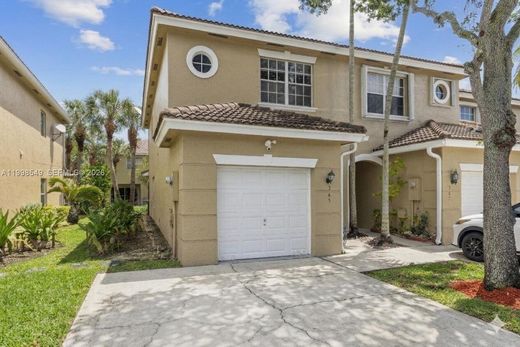 Townhouse in Pembroke Pines, Broward County