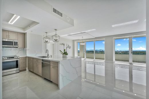 Residential complexes in Miami, Miami-Dade