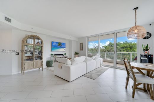 Residential complexes in Miami, Miami-Dade