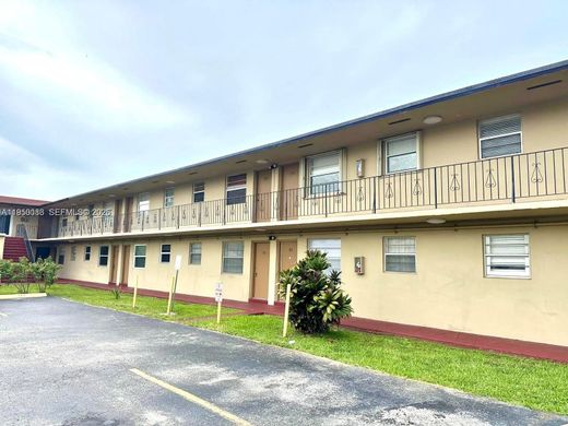 Residential complexes in Miami, Miami-Dade