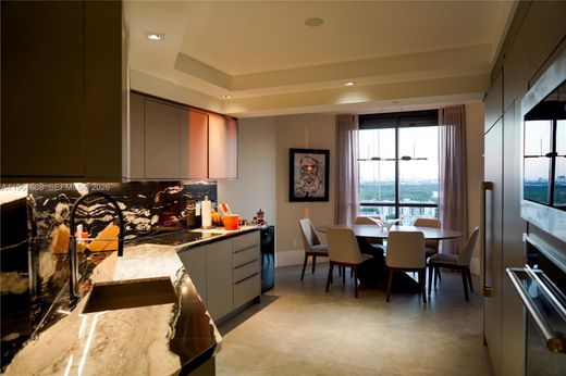 Residential complexes in Aventura, Miami-Dade