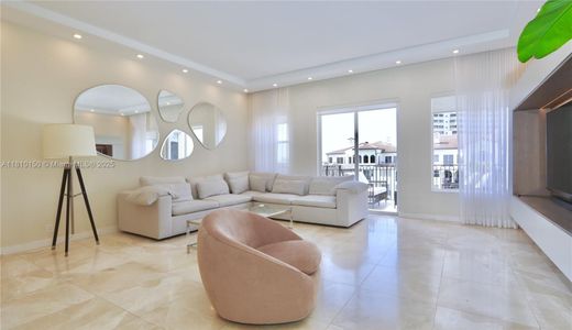 Residential complexes in Aventura, Miami-Dade