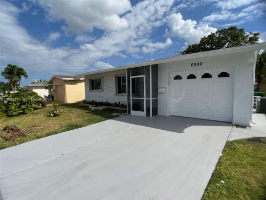 Villa in Margate, Broward County