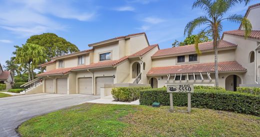 Residential complexes in Boca Raton, Palm Beach