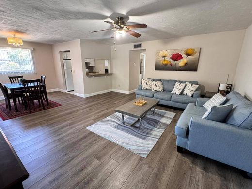 ‏בניין ב  Okeechobee, Okeechobee County