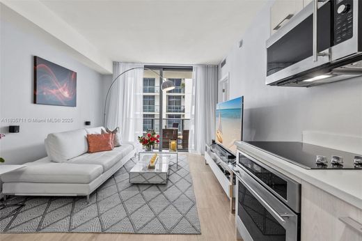 Complesso residenziale a Miami, Miami-Dade County