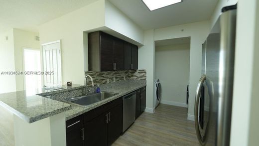 Residential complexes in Miami, Miami-Dade