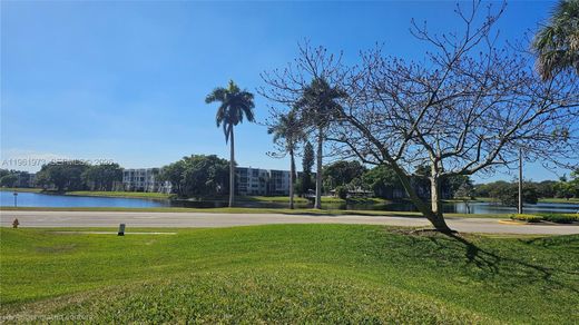Residential complexes in Davie, Broward County