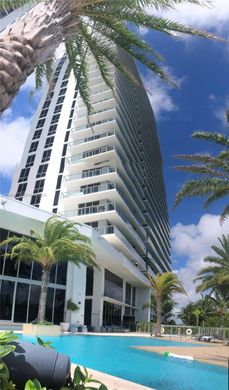 Kamienica w North Miami Beach, Miami-Dade County