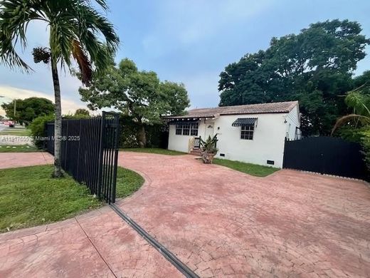 Villa - Miami, Miami-Dade County