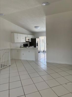 Residential complexes in Hialeah, Miami-Dade