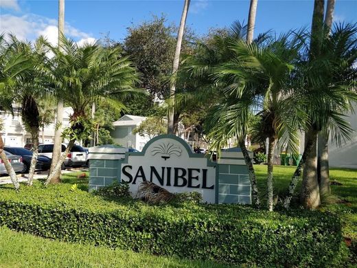 Townhouse in Tamarac, Broward County