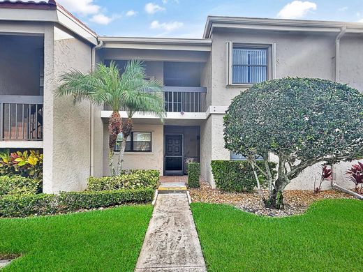 Residential complexes in Palm Beach Gardens, Palm Beach
