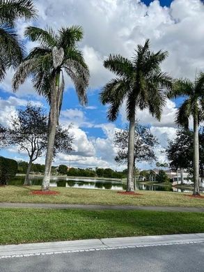 Residential complexes in Miramar, Broward County