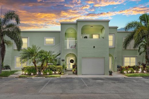 Residential complexes in Port Saint Lucie, Saint Lucie County