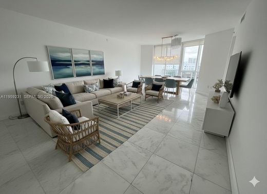 Kamienica w Sunny Isles Beach, Miami-Dade County