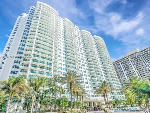 Residential complexes in Aventura, Miami-Dade