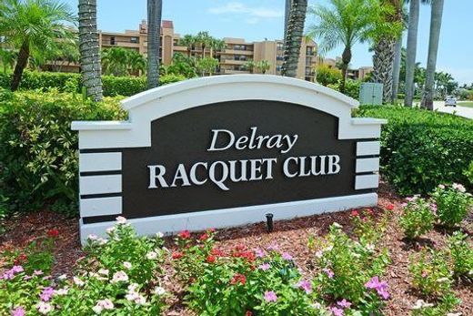 Residential complexes in Delray Beach, Palm Beach