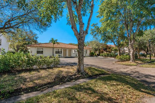 Wohnkomplexe in Coral Springs, Broward County