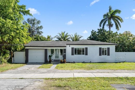 Villa in Miami Heights Trailer Park, Miami-Dade County