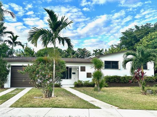 빌라 / Miami Gardens, Miami-Dade County