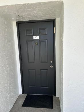 Komplex apartman Aventura, Miami-Dade County