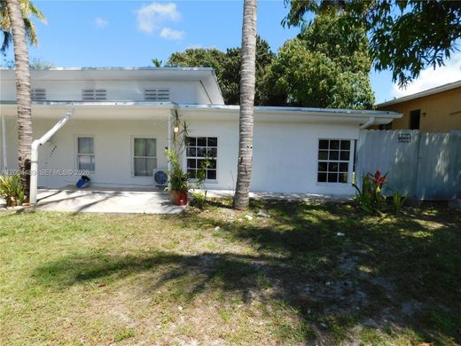 Villa in North Miami, Miami-Dade