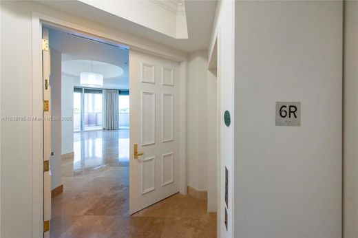 Κτίριο σε Coral Gables, Miami-Dade County