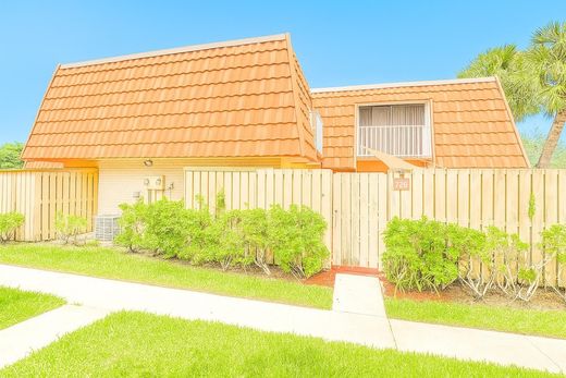 ウェストパームビーチ, Palm Beach Countyのタウンハウス