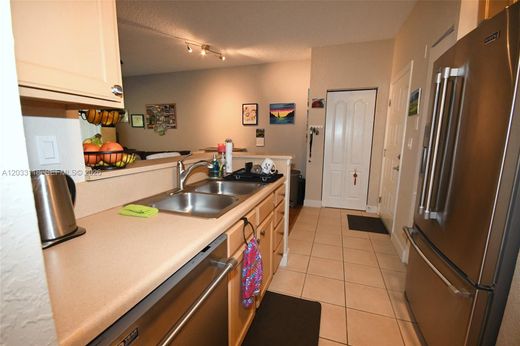 Komplex apartman South Miami, Miami-Dade County