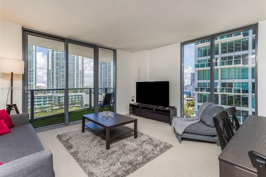 ‏בניין ב  מיאמי, Miami-Dade County